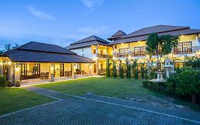 Oh Amphawa Boutique Resort